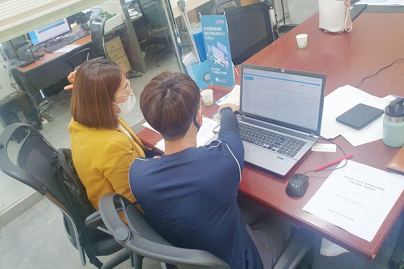 [사진 2] 한국재정정보원 광주지역사무소 신안 임자만났네마을 교육 사진